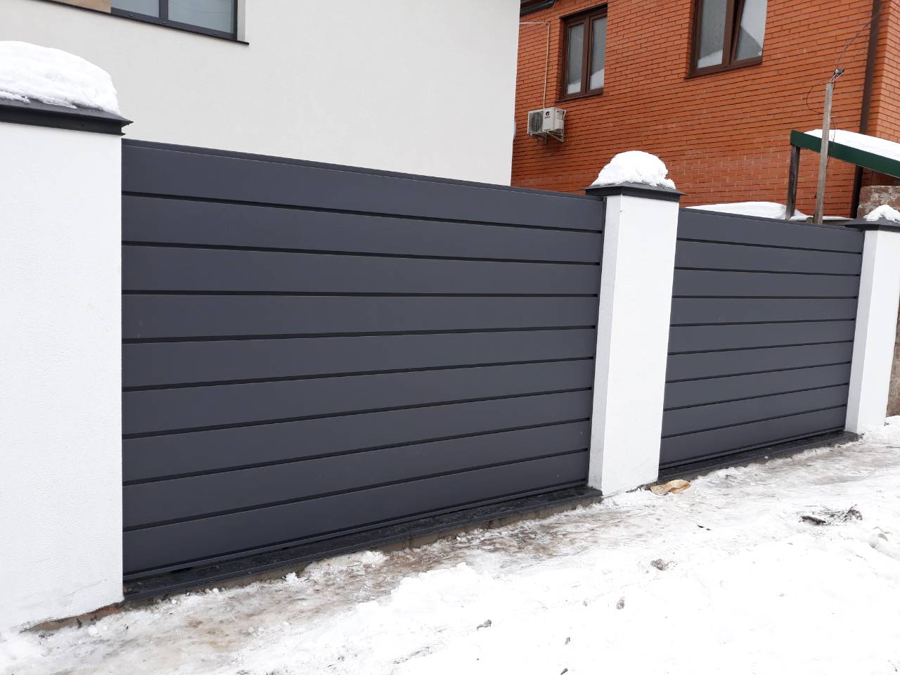 металлические ограждения для коттеджей