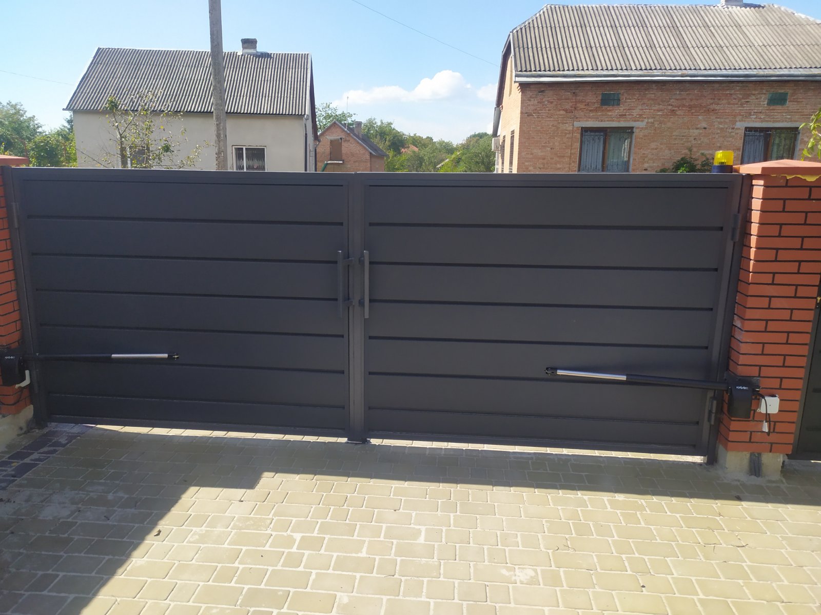 Распашные ворота Горизонт