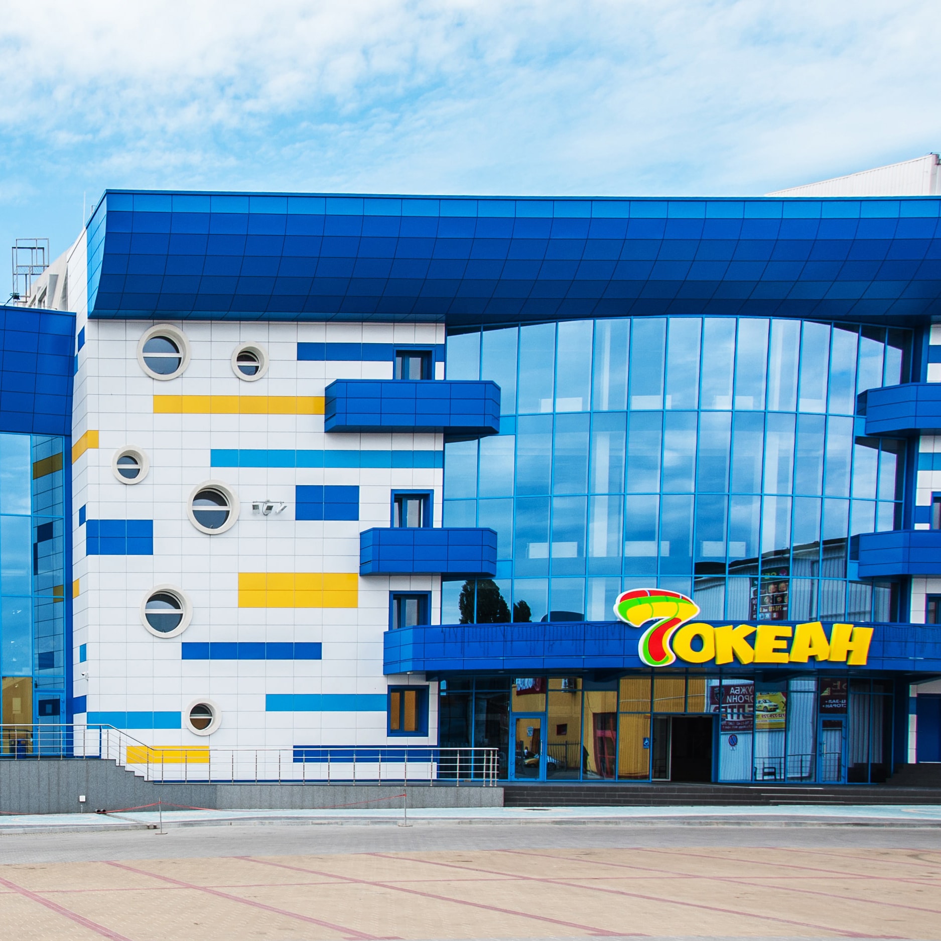 Кассетный фасад для аквапарка